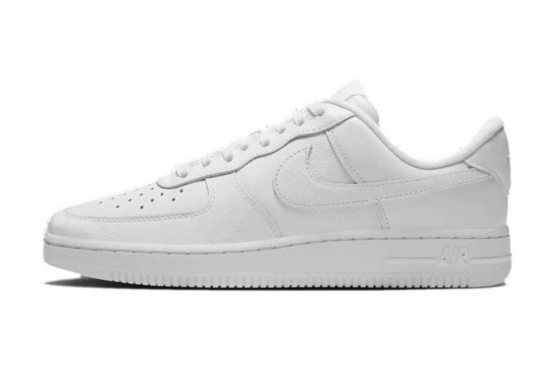 ストリートに革命を。Nike Air Force 1の伝統を覆す「スクエアトゥ」モデルが登場