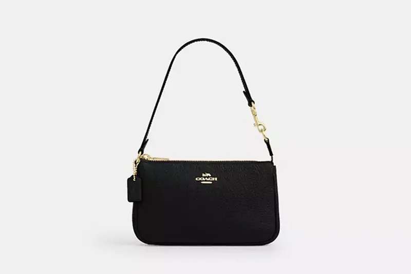 都会を駆ける相棒：コーチが提案する、洗練と機能性を兼ね備えたシティバッグコレクション