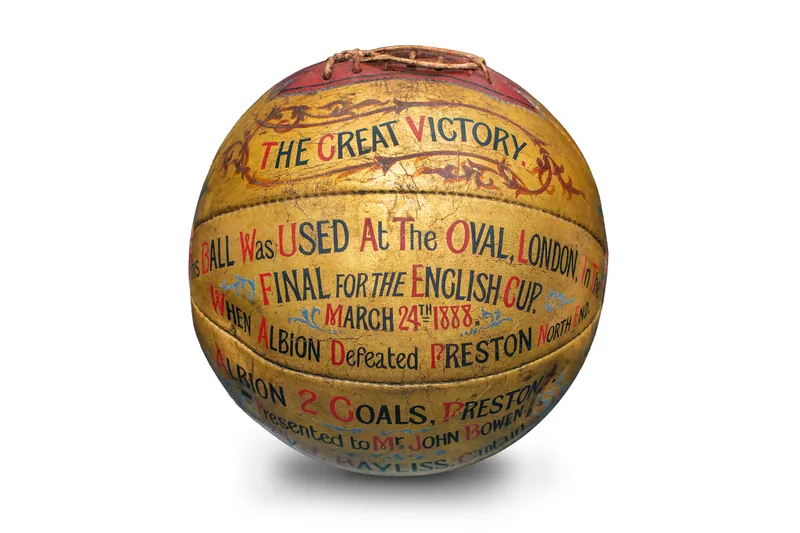 サッカーとアートが交差するメキシコシティの熱狂！伝説的スパイクから現代アートまで、文化を巡る壮大な旅