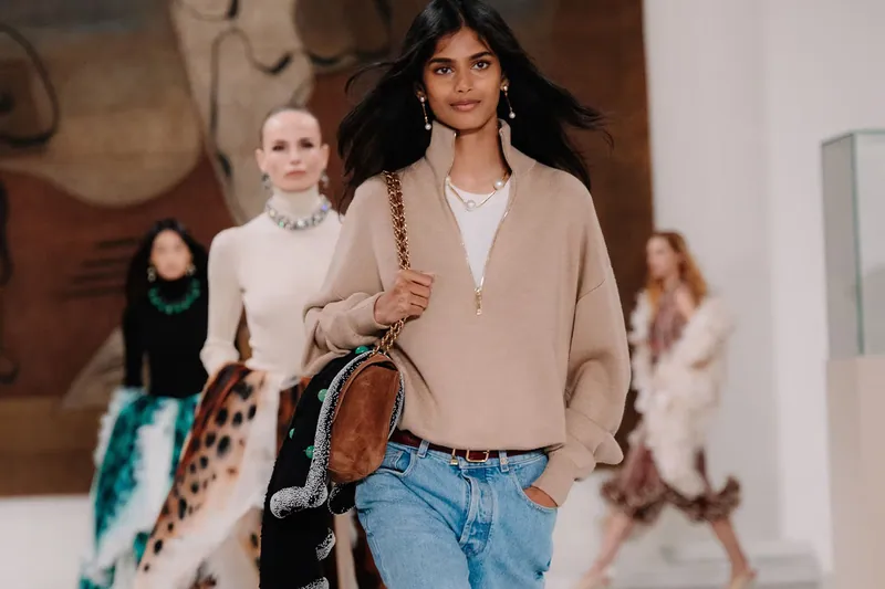 リアーナとPUMAのFENTYコラボが終焉へ？ 次なるスニーカー界の動向に注目！