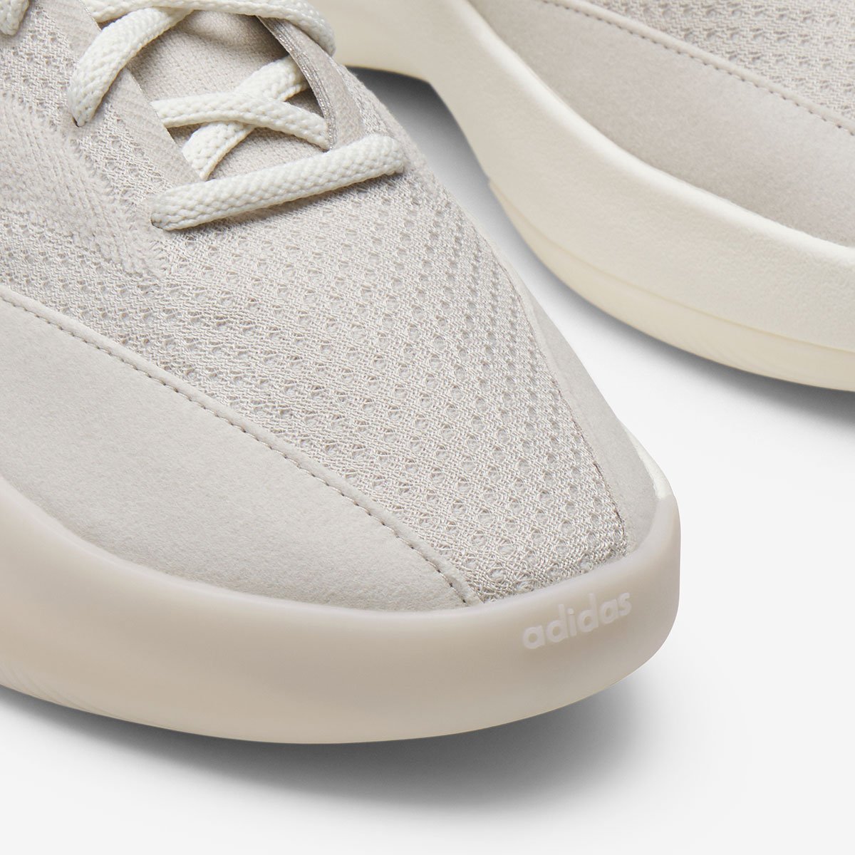 adidas Fear Of God Athletics Basketball III、2026年春夏に発売