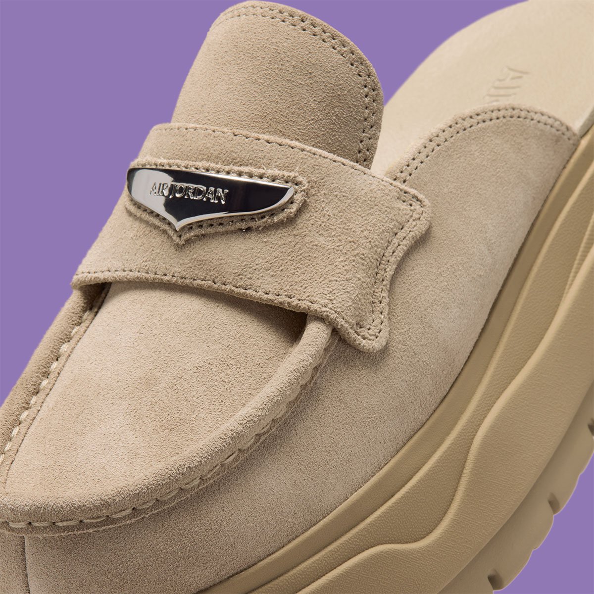 物議を醸すエア ジョーダン ミュールにカーキスエードが登場