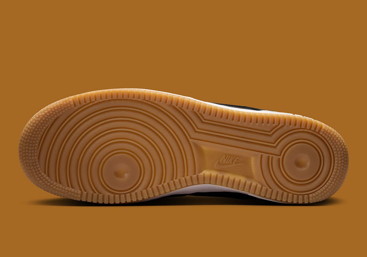 Nike Air Force 1 Lowにブラックキャンバスが登場