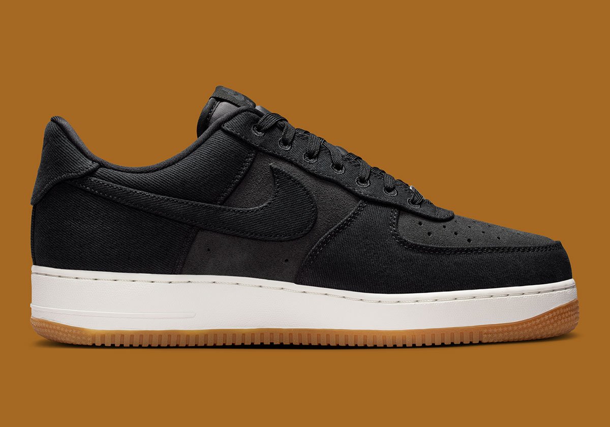 Nike Air Force 1 Lowにブラックキャンバスが登場