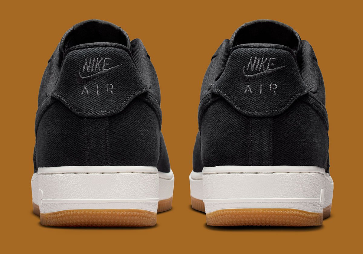 Nike Air Force 1 Lowにブラックキャンバスが登場