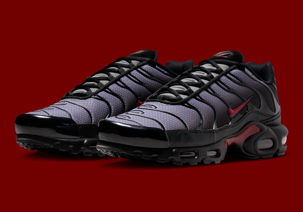 研ぎ澄まされた闇のグラデーション！Air Max Plus “Pencil Point”が放つ新たな魅力