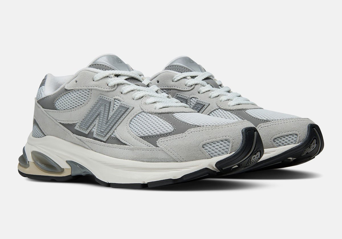 ニューバランス 2010、名作の系譜を継ぐ「Raincloud」で本領発揮