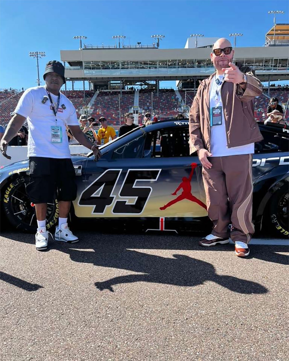 MJのNASCARチームにヒップホップ界の巨星が降臨！足元を飾った激レアAJに熱視線