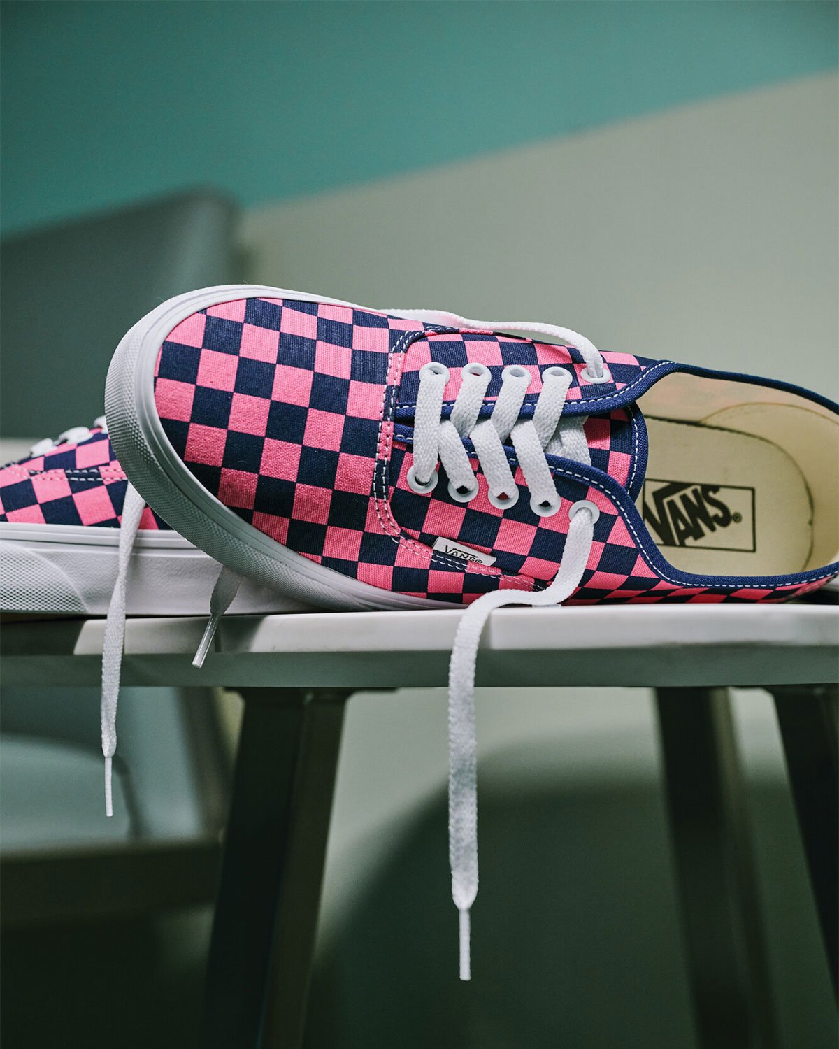Vans、60周年を飾る春の主役は「Authentic」！歴史を刻むアイコンが多彩な表情で登場