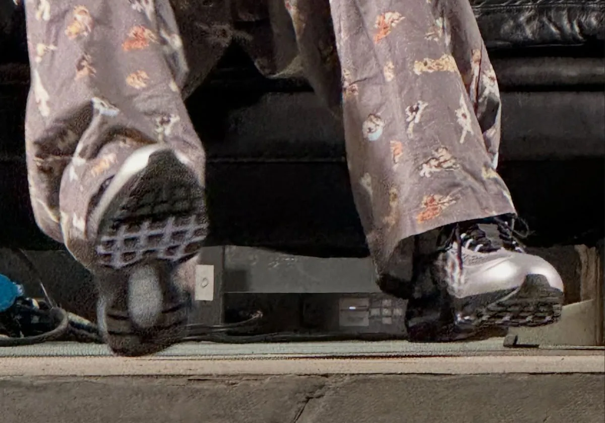 UKカルチャーの象徴が融合！Palace x Nike Air Max 95、遂にベールを脱ぐか？