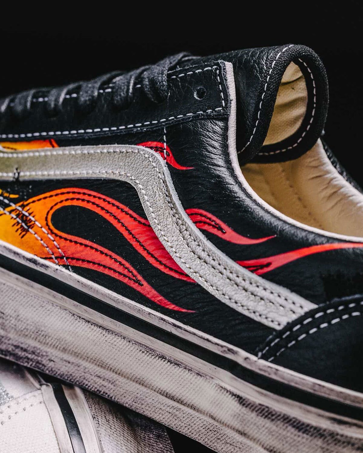 Vans Old Skool、不朽の「炎」がヴィンテージ感を纏い再登場！「アーカイブフレーム」パックに注目