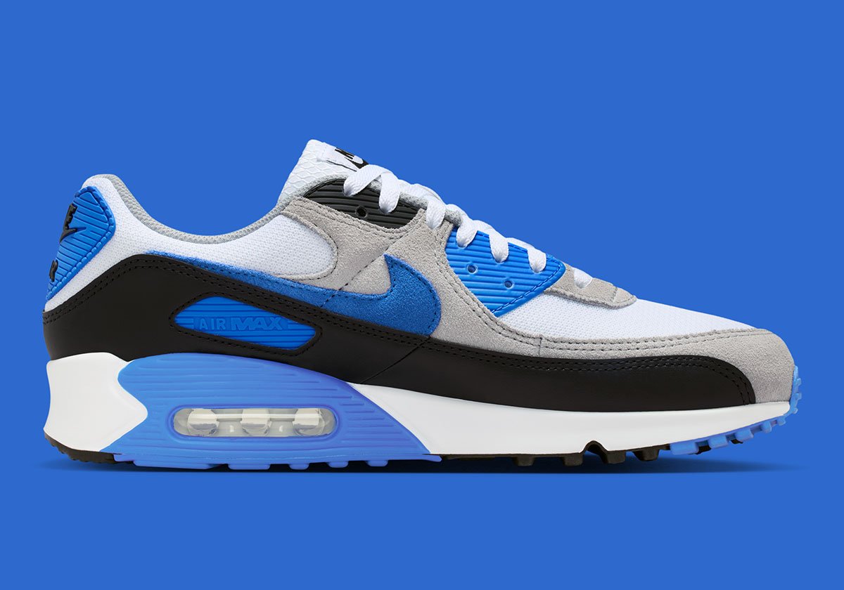 時代を超越する名作『Air Max 90』に「Blue Crystal」が輝く！クラシックな装いに繊細なアクセント