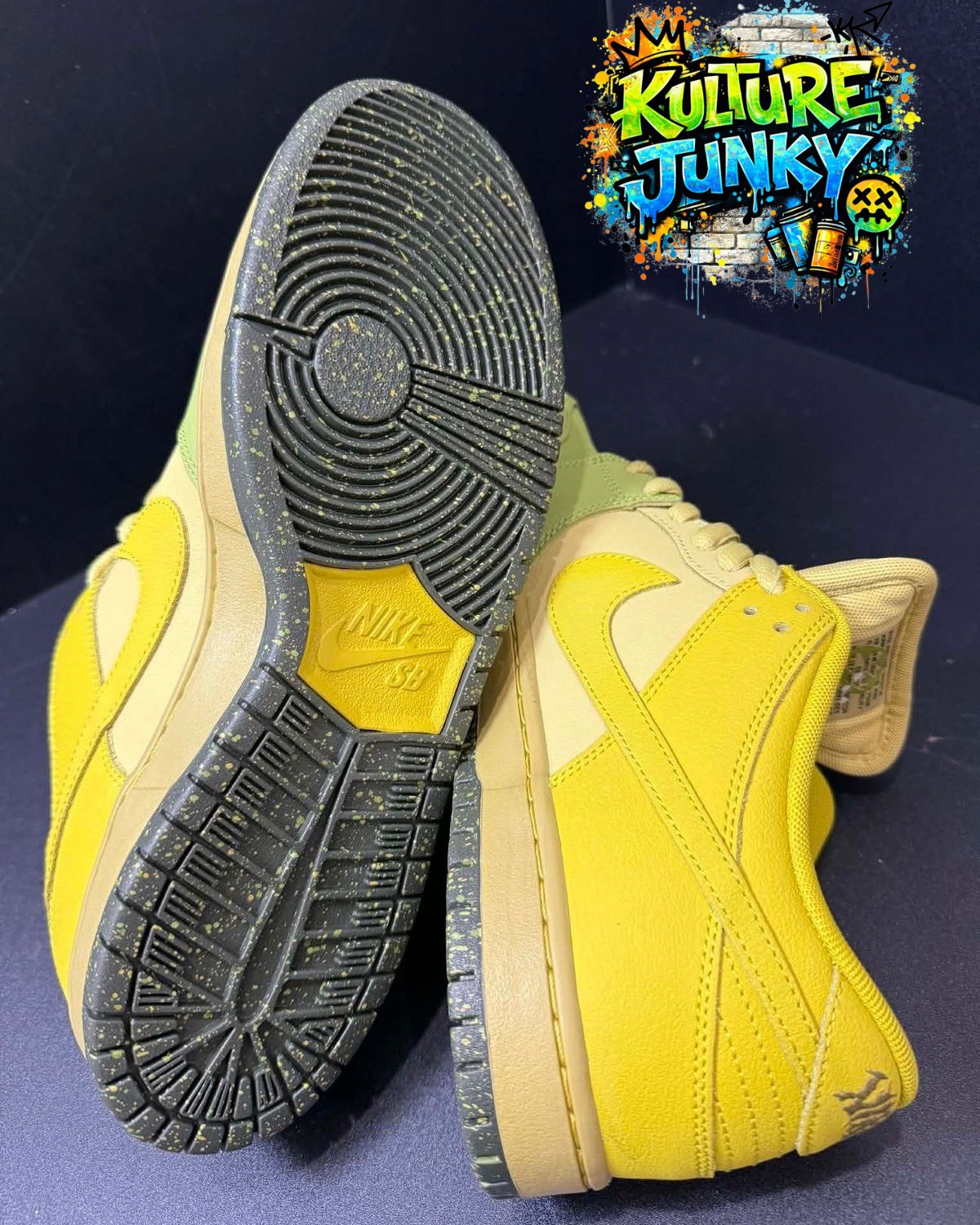 炎のグラフィックが2000年代の熱狂を呼び覚ます！Nike SB Dunk Low “Saffron Quartz”が2026年登場