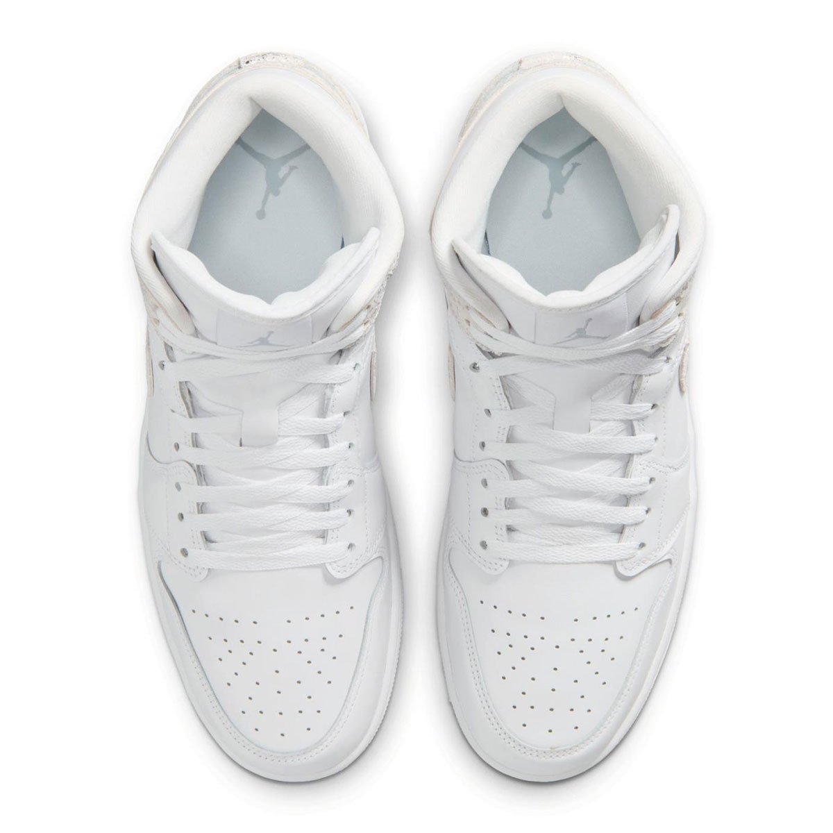 エア ジョーダン 1 MIDにヴィンテージの息吹！モノクロームが魅せる新たな表情