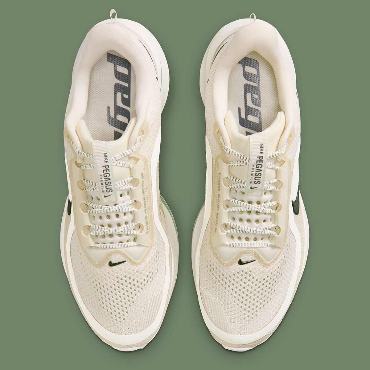 ナイキ ペガサス プレミアムが魅せる新境地：日常に溶け込む上質なナチュラルカラー