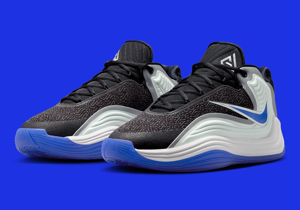 ナイキ ズーム フリーク 7 に新色“ロイヤル”が登場！暗闇で輝くギミックに注目