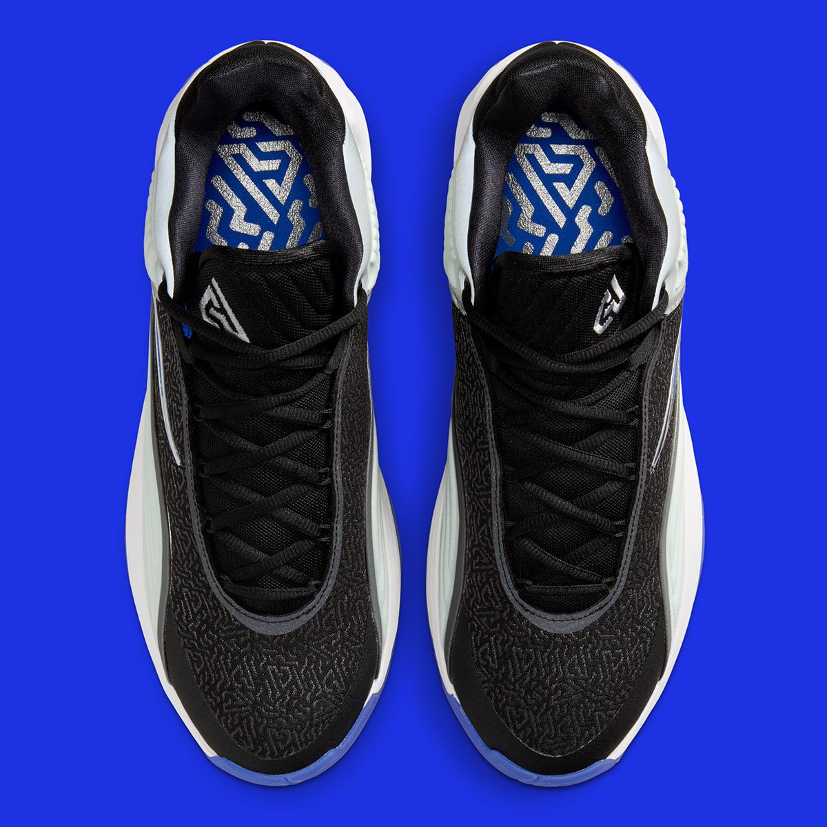 ナイキ ズーム フリーク 7 に新色“ロイヤル”が登場！暗闇で輝くギミックに注目