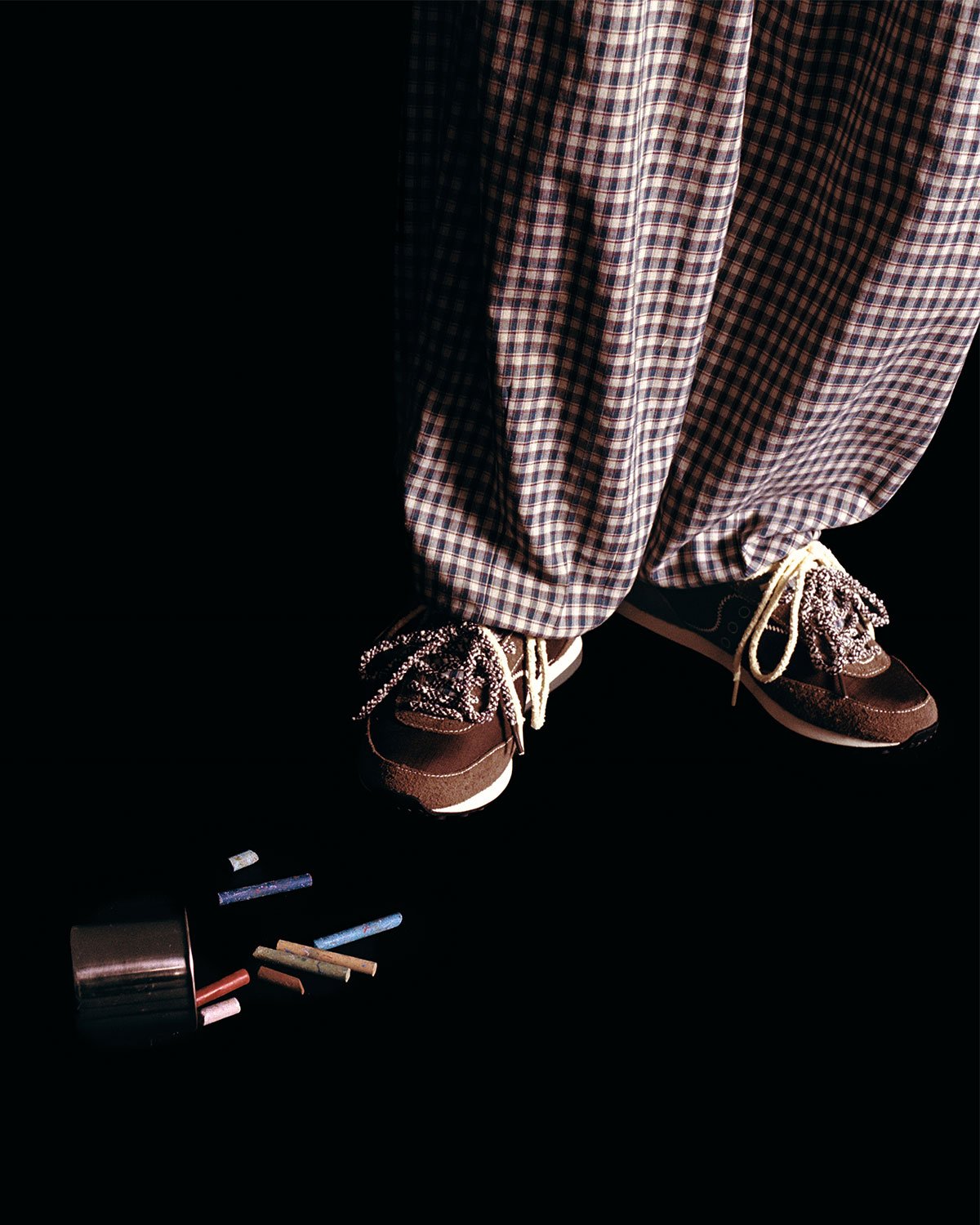 静寂を纏う一足：Estudio Niksenが描くSaucony Trainer 80の新たな魅力