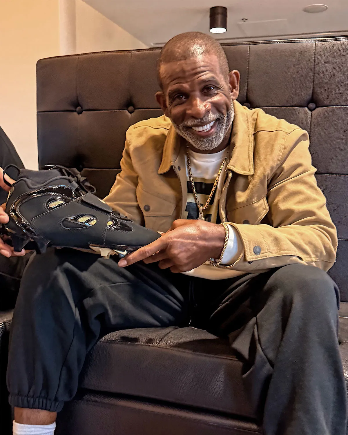 デイオン・サンダースの足元を彩る最新作！「Nike Diamond Turf 2 “Colorado”」がゲームチェンジャーとなるか？