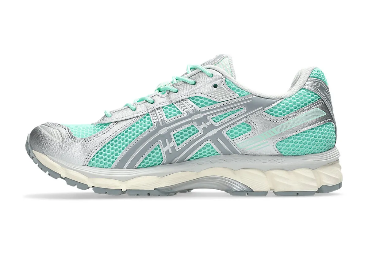 ASICS GEL-KAYANO 12.1 “アイスグリーン”が解き放つ、テックランナーの新たな魅力