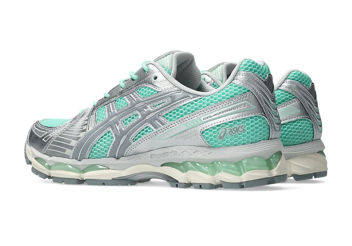 ASICS GEL-KAYANO 12.1 “アイスグリーン”が解き放つ、テックランナーの新たな魅力