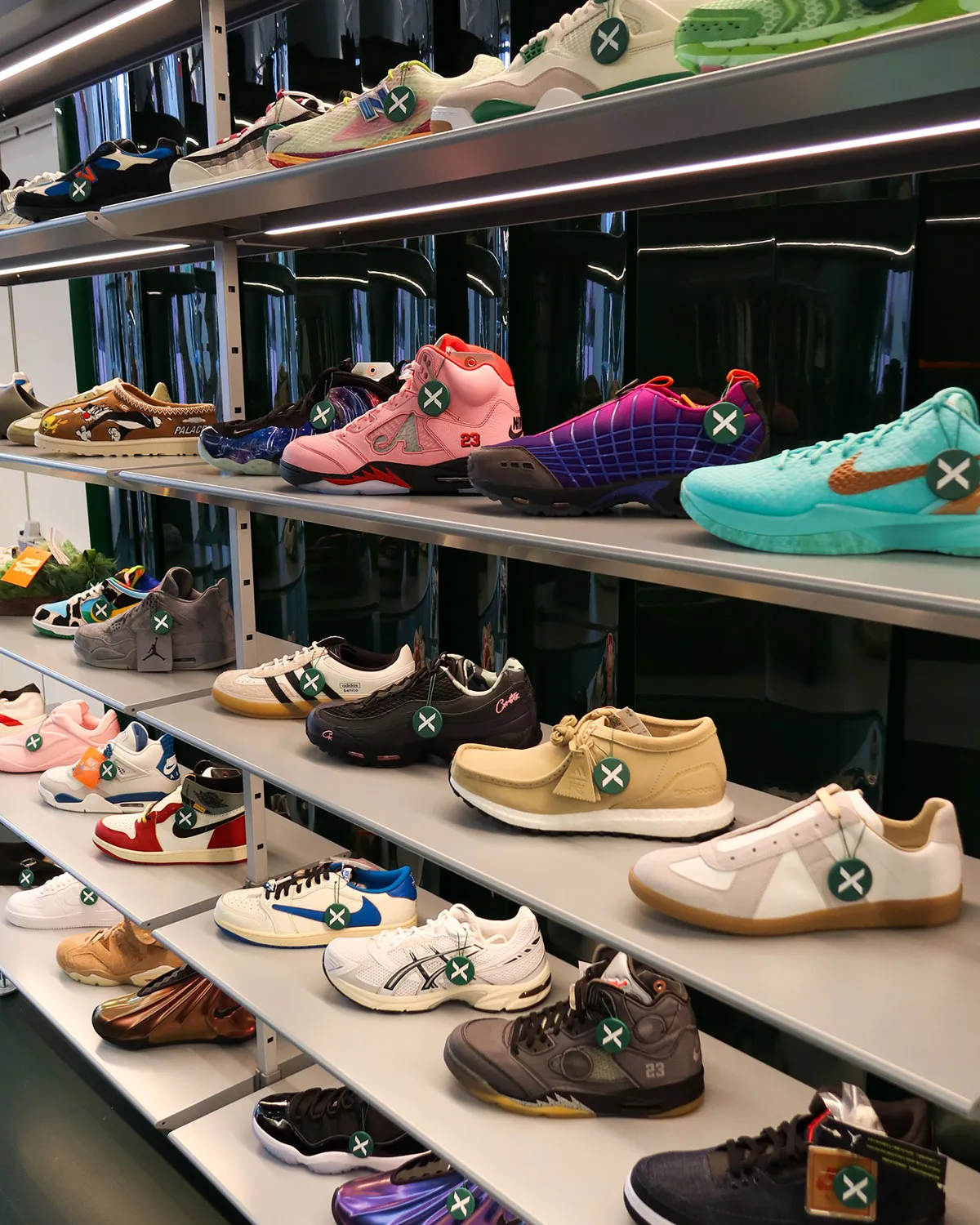 リセール大手StockX、NYソーホー店を刷新！オンラインとオフラインが融合する次世代スニーカーハブへ