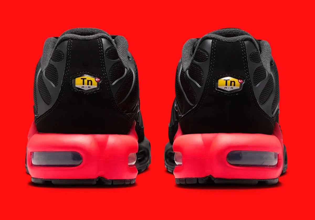 Nike Air Max Plusが魅せる新たな「Bred」の解釈：定番カラーに斬新なひねり
