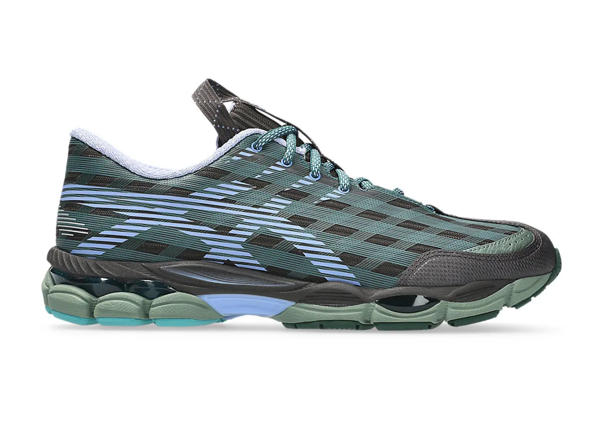 キコ・コスタディノフの審美眼が光る。ASICS「US-8 SJ33」が蘇らせるミニマリズムの真髄