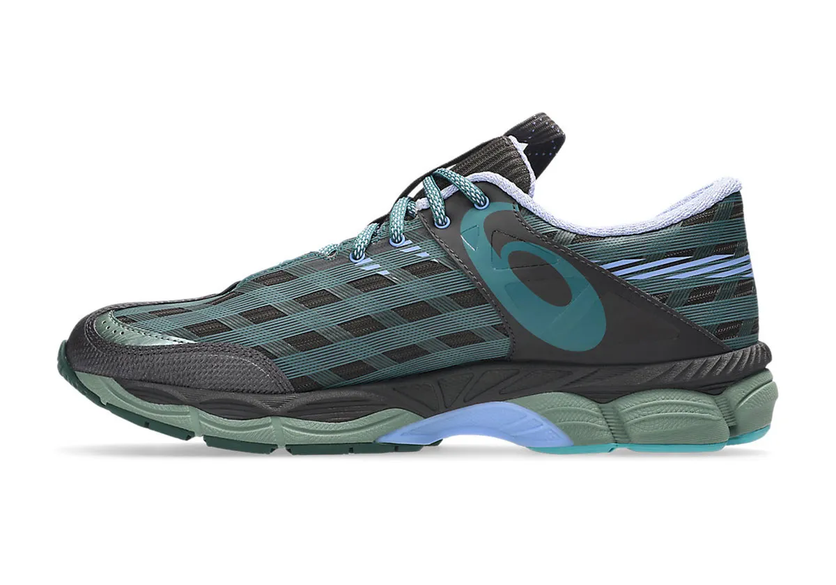 キコ・コスタディノフの審美眼が光る。ASICS「US-8 SJ33」が蘇らせるミニマリズムの真髄