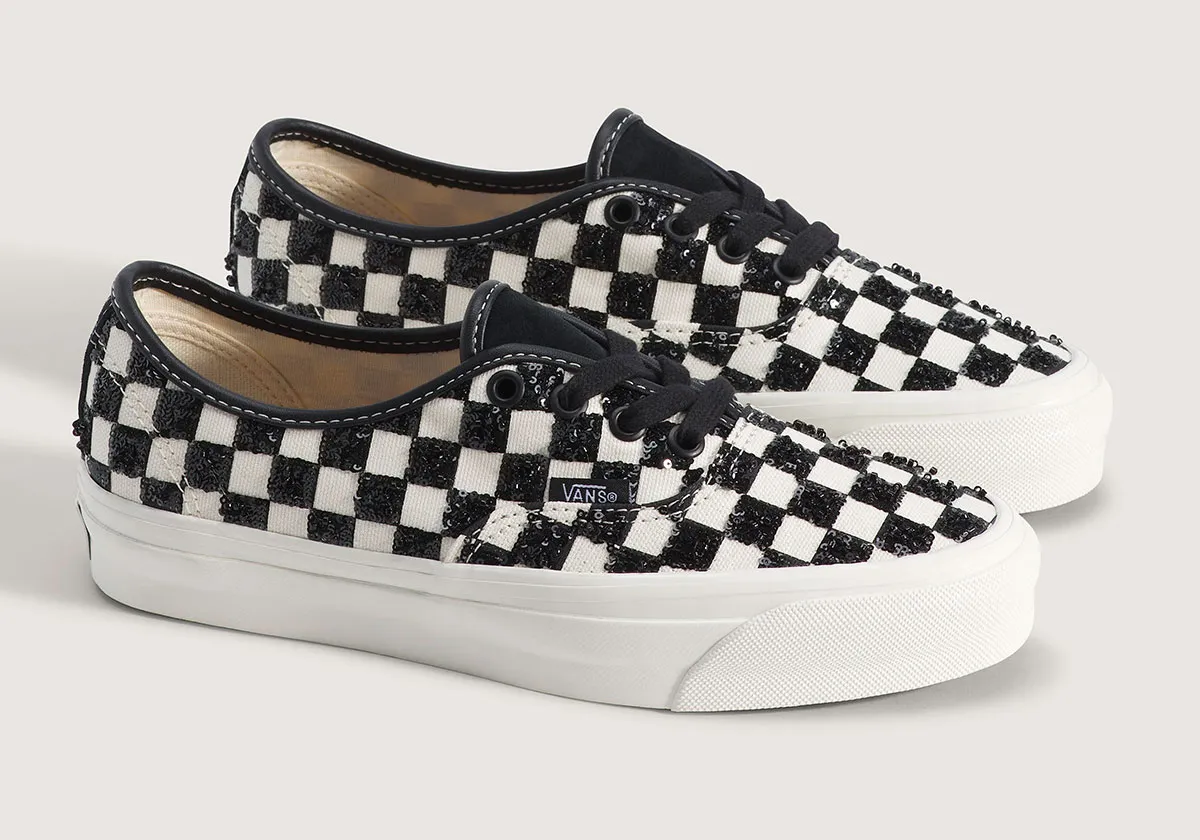 まるで芸術品。Vansの新作「スパンコール・オーセンティック」が放つラグジュアリーな輝き