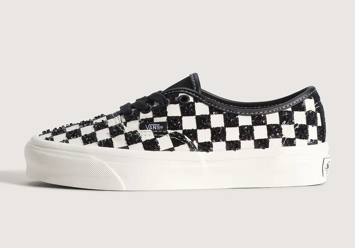まるで芸術品。Vansの新作「スパンコール・オーセンティック」が放つラグジュアリーな輝き