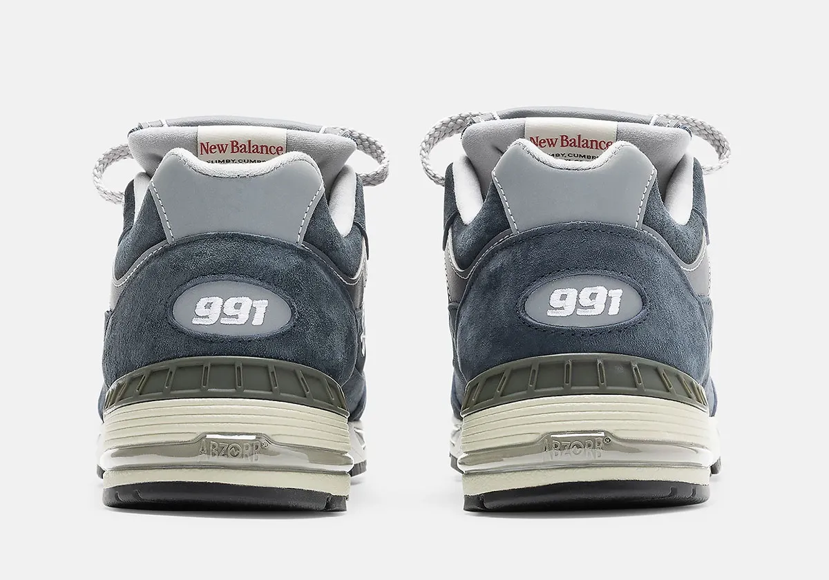 英国メイドの品格を纏う。ニューバランス「991」から、至高のブラック&ネイビーが登場