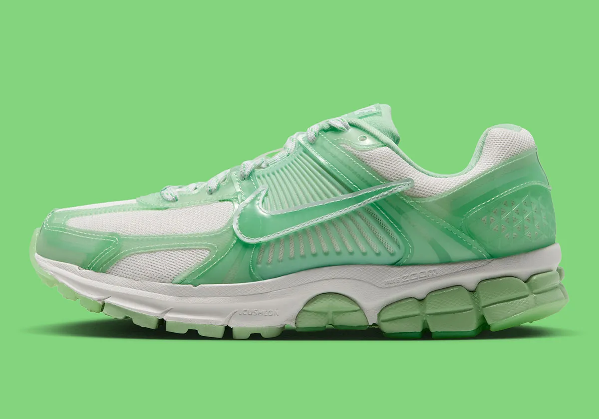 懐かしのゼリーサンダルがテックランナーに変身！Nikeの「ジェリーパック」が遊び心満載