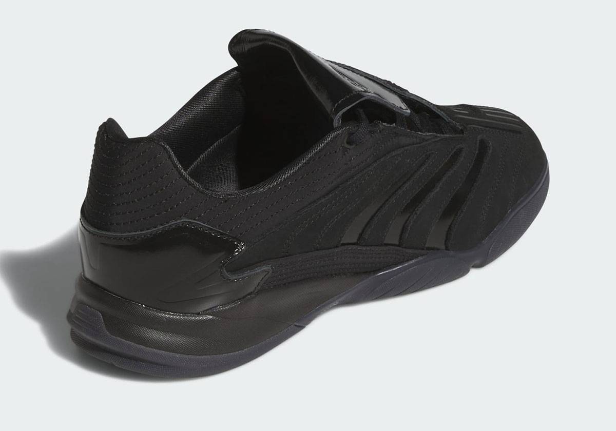 ゴルフブランドが仕掛ける異端の傑作。Metalwood × adidas Predator Sala “Triple Black” が放つ異彩