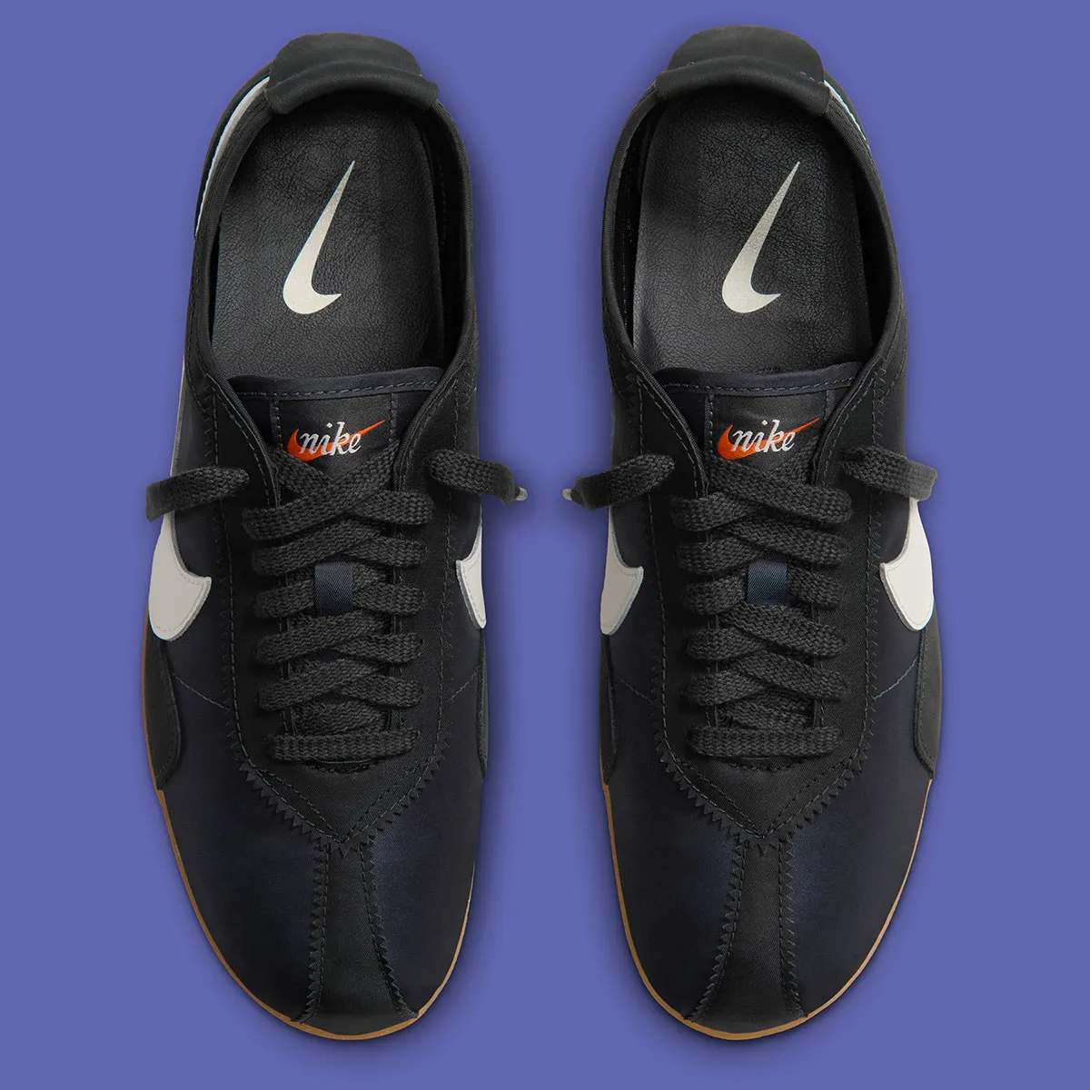 深まる秋の足元に。Nike Moon Shoeからシックなツートーンの新色がスタンバイ