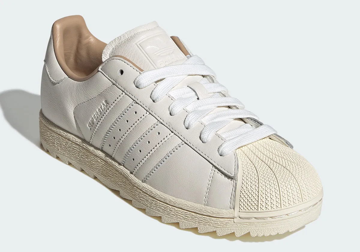 名作の進化形。adidas Superstarの象徴「リップルソール」を纏った新作が登場