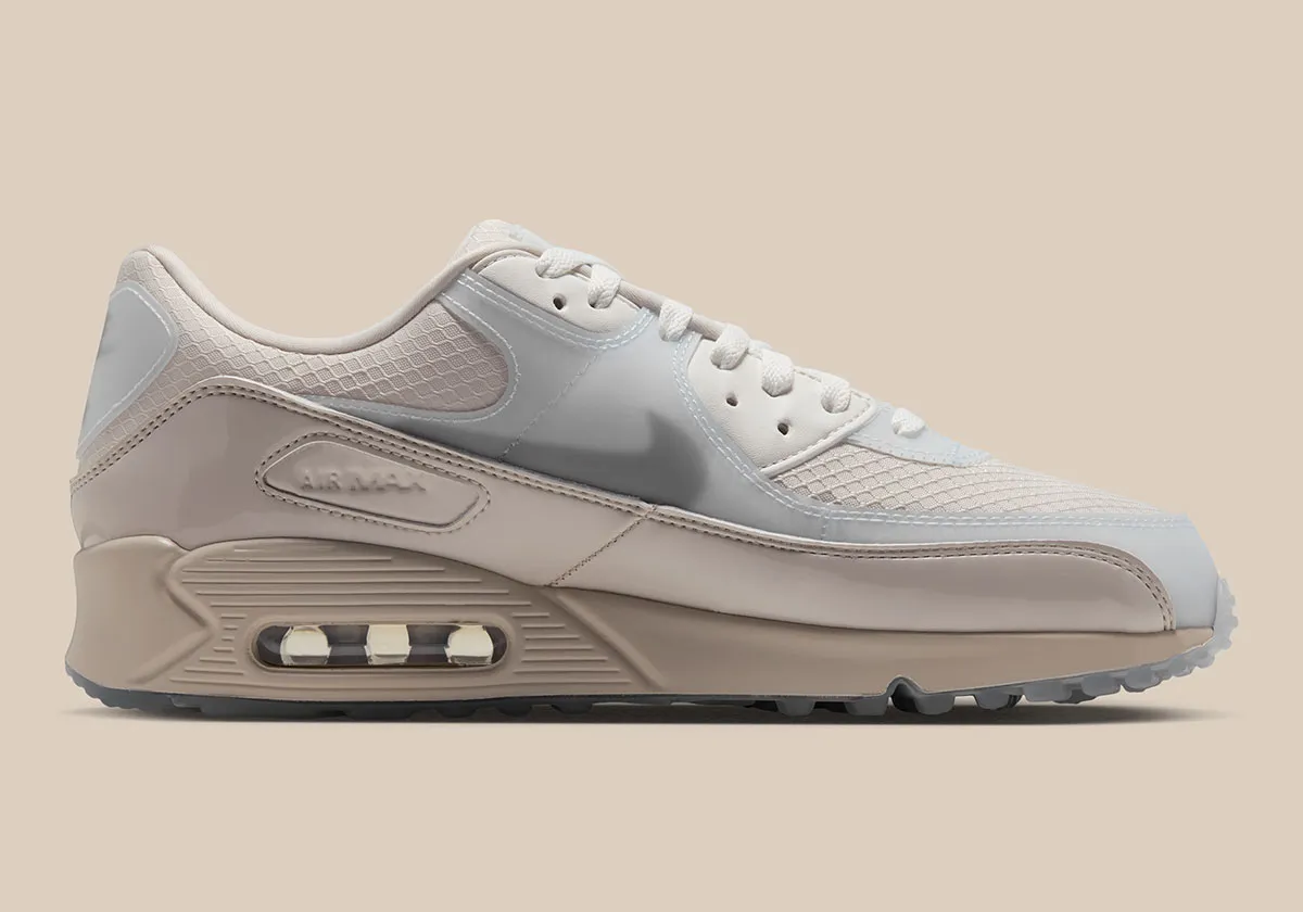 秋の足元を飾る洗練されたニュートラルカラー。新型Air Max 90が放つ特別な存在感