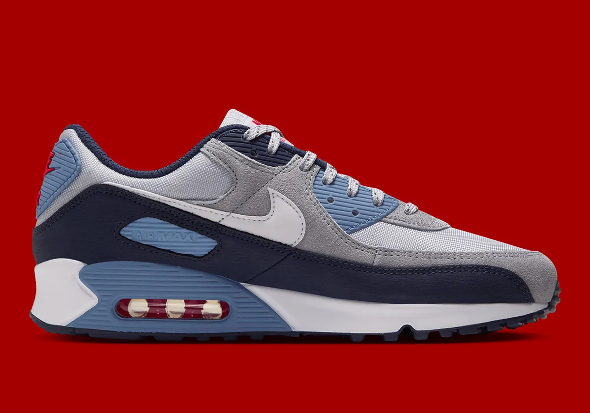 静かなる名作の進化。洗練された「ガイザーグレー」を纏ったAir Max 90が登場