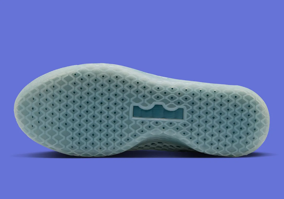 親子を超えた絆を足元に。ブロンニー・ジェームズの個性が光るNike LeBron Witness 10が登場