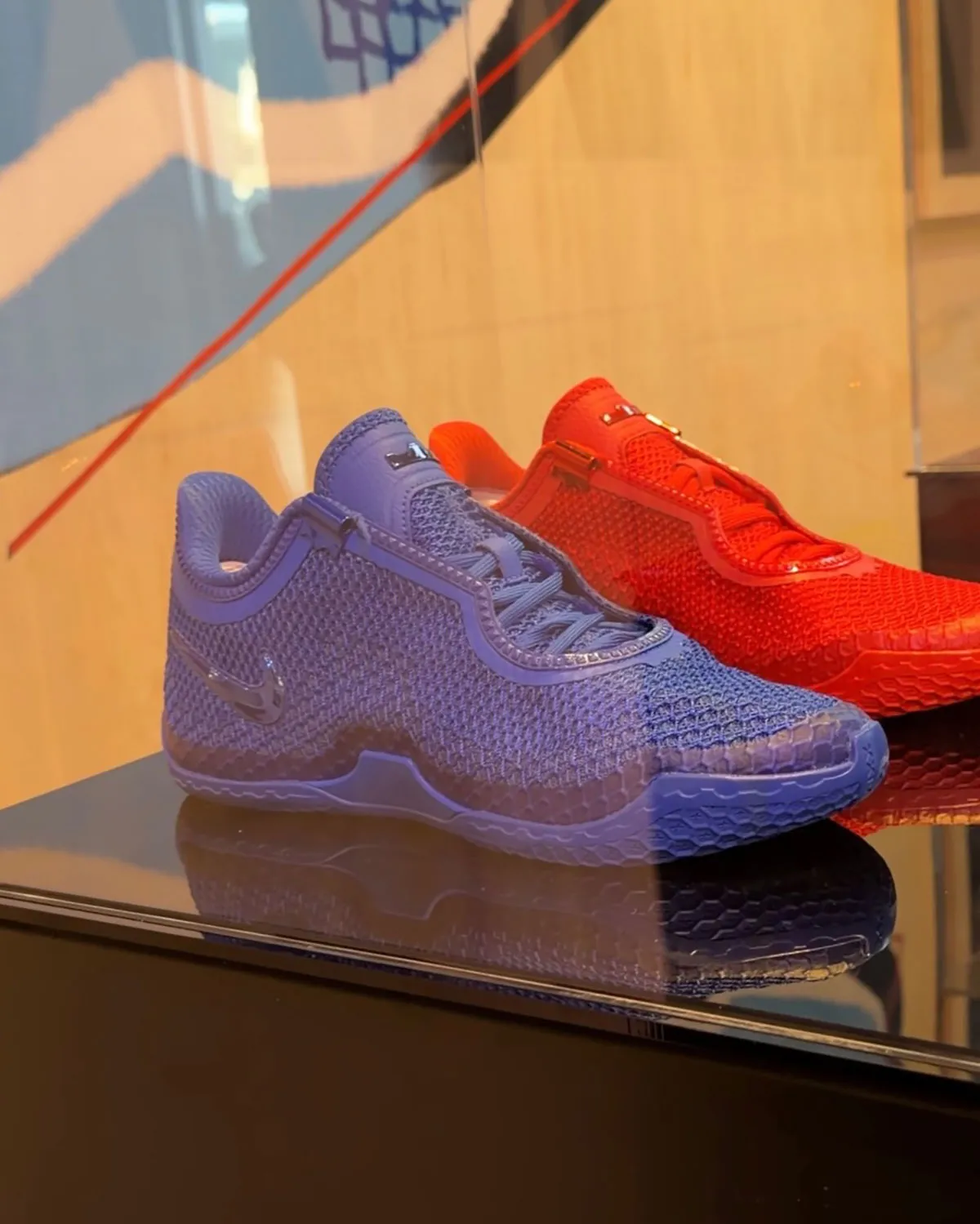 キングの新たな挑戦を象徴する鮮烈な一足──Nike LeBron 24に「Chosen 2ONE3」カラーが浮上