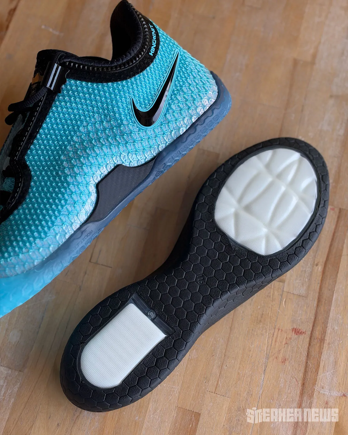 フィラデルフィアでの新たな船出！Nike LeBron 24 “Stars”が切り拓く新境地