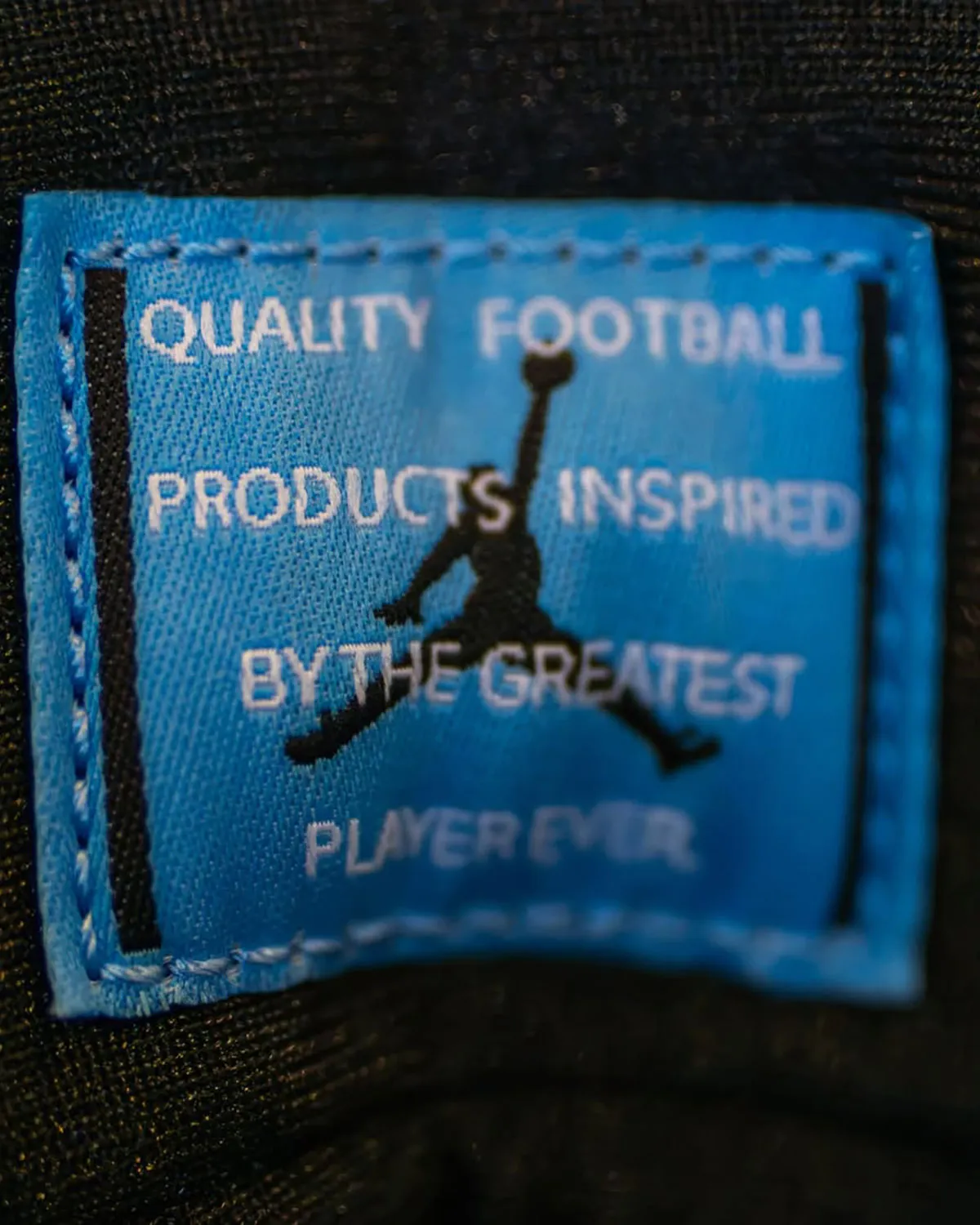 名門UCLAに贈られた「幻のGamma Blue」!Air Jordan 11の超希少PEクリートが登場