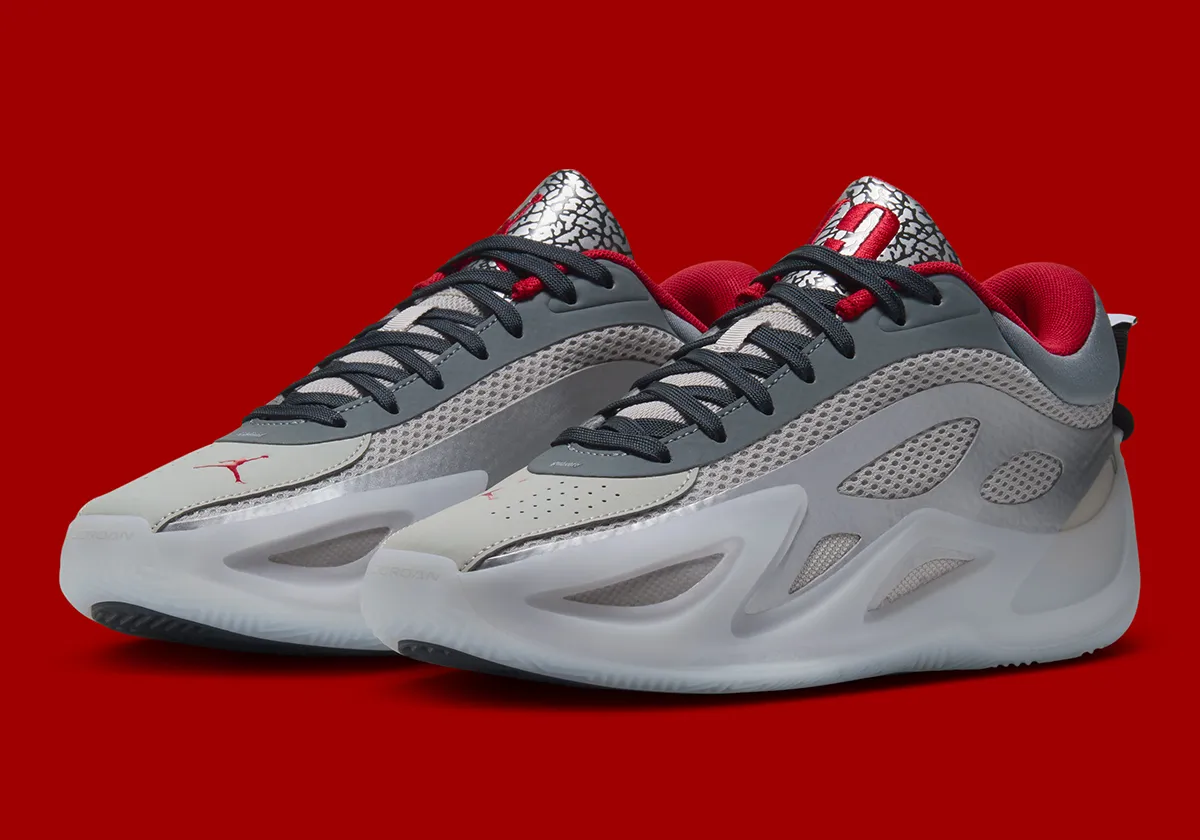 名作のDNAを継承!Jordan Heir Series 2に象徴的なエレファント柄を纏った新作が登場